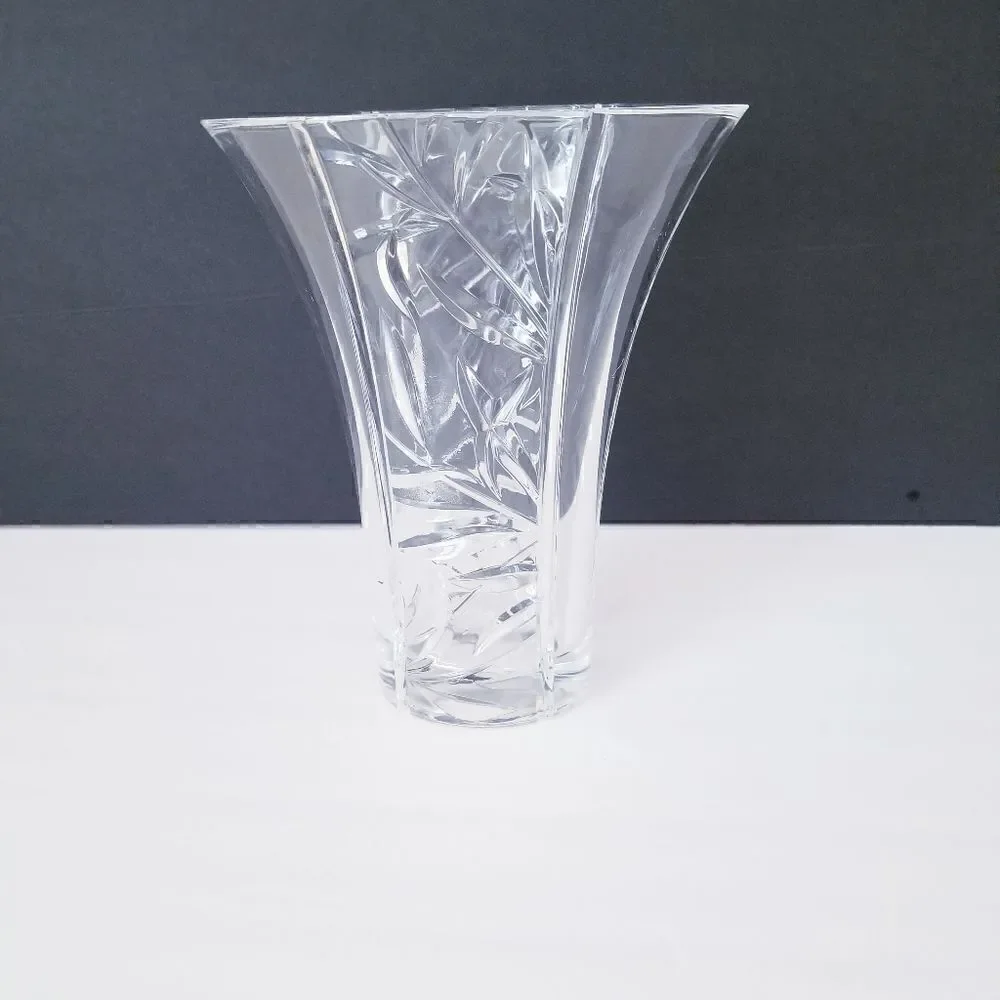 Vintage Cristal d'arques lead crystal vase